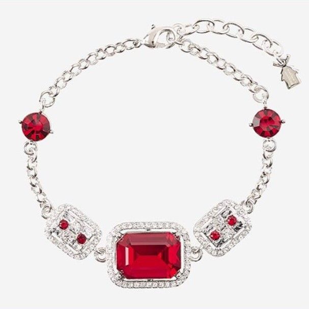 Moulin RougeR Celebrates its 135th Anniversary with On Aura Tout Vu