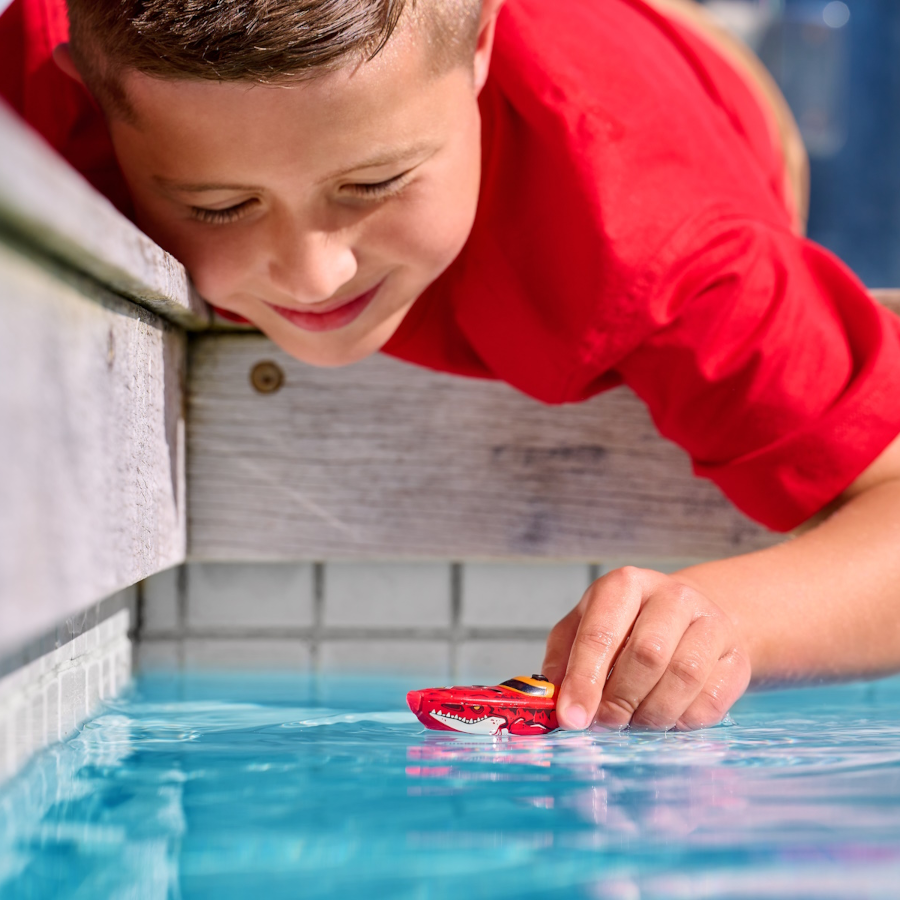 Alle an Bord der Robo Boats von ZURU!