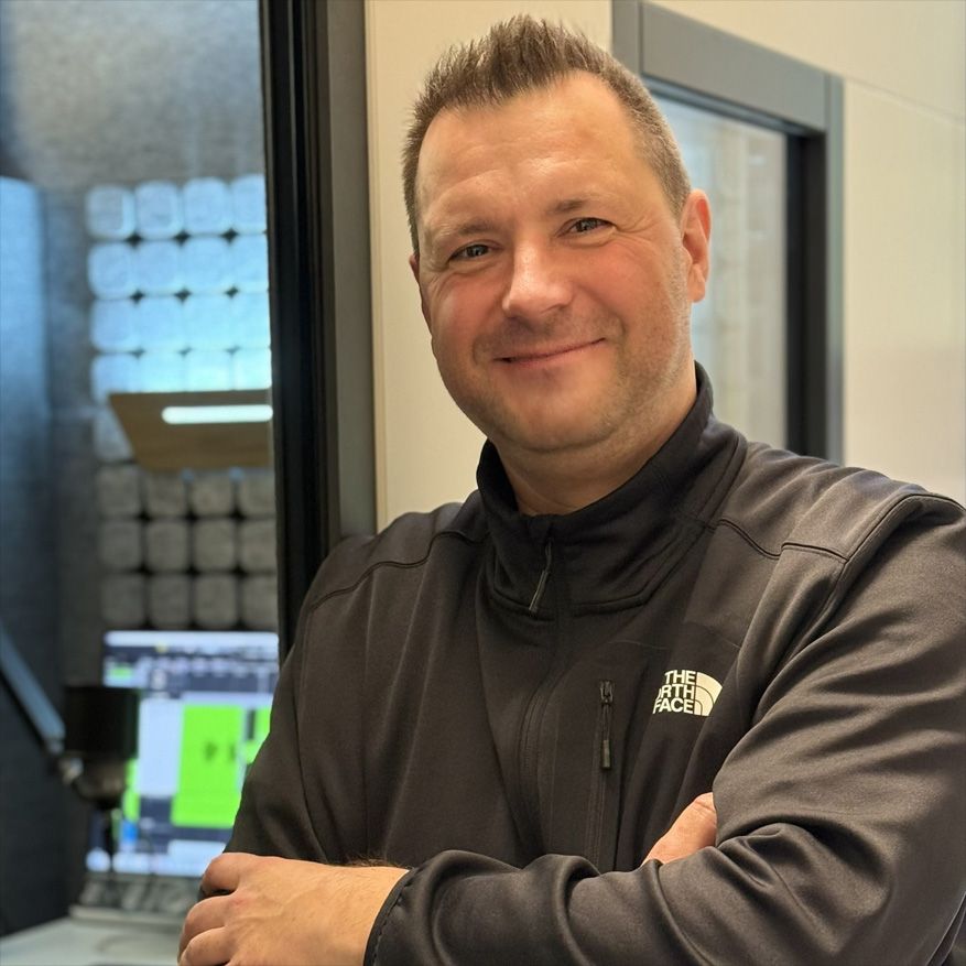 Oetinger eröffnet Tonstudio „Die Kajüte“ unter Leitung von Sebastian Twele