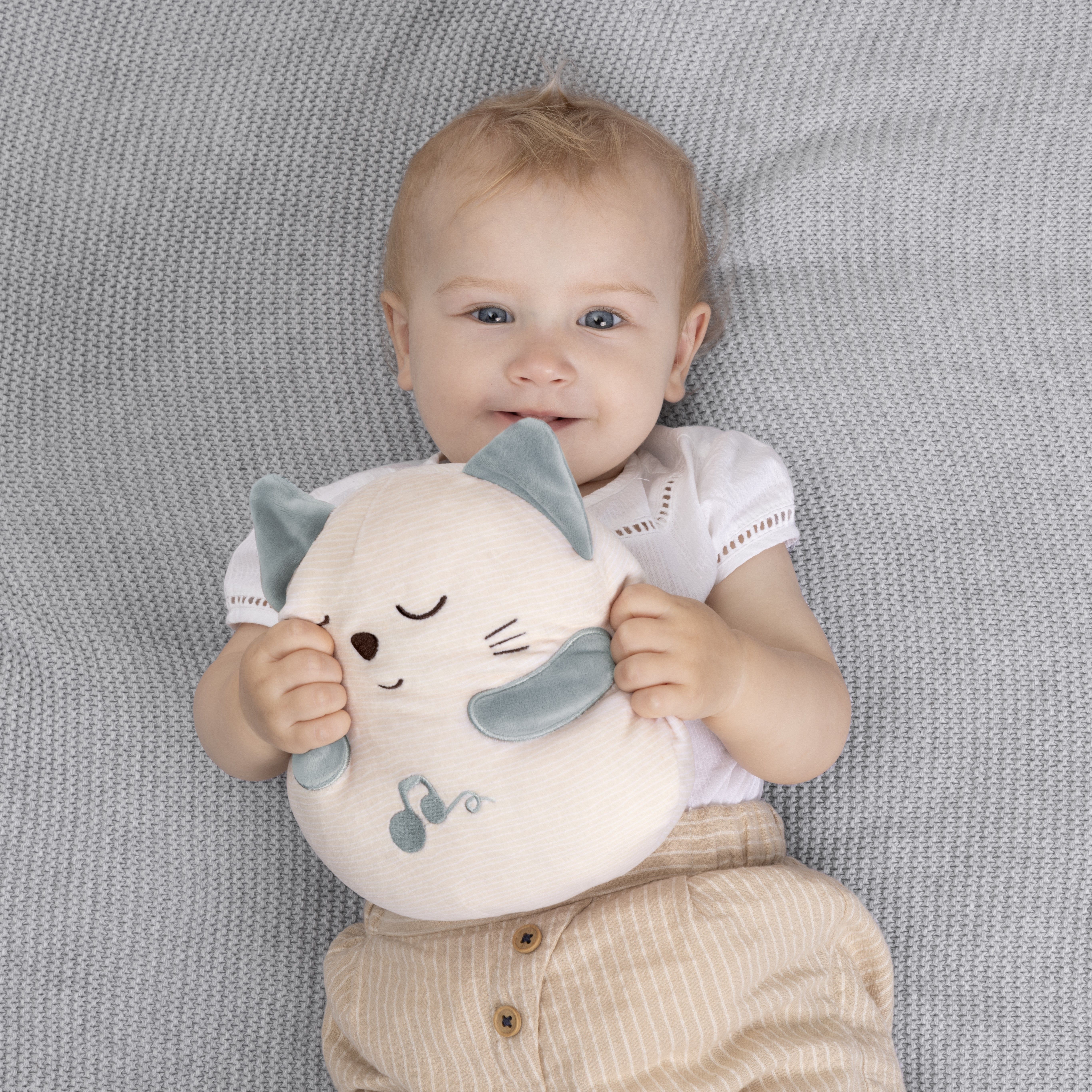 Babys beruhigender Schnurr-Freund kommt von Chicco