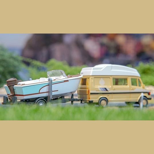 Mit WIKING auf Tour: Camping & Freizeitklassiker