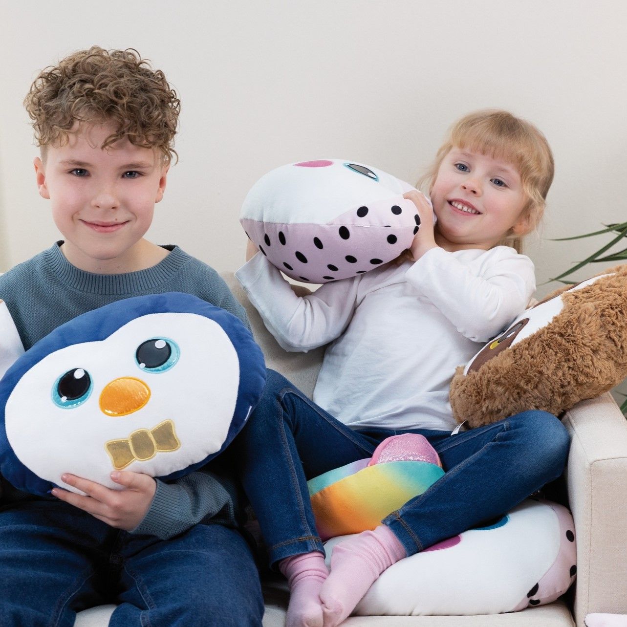 Zauberhafte GLUBSCHIS Kissen für Kuschel- und Dekofans