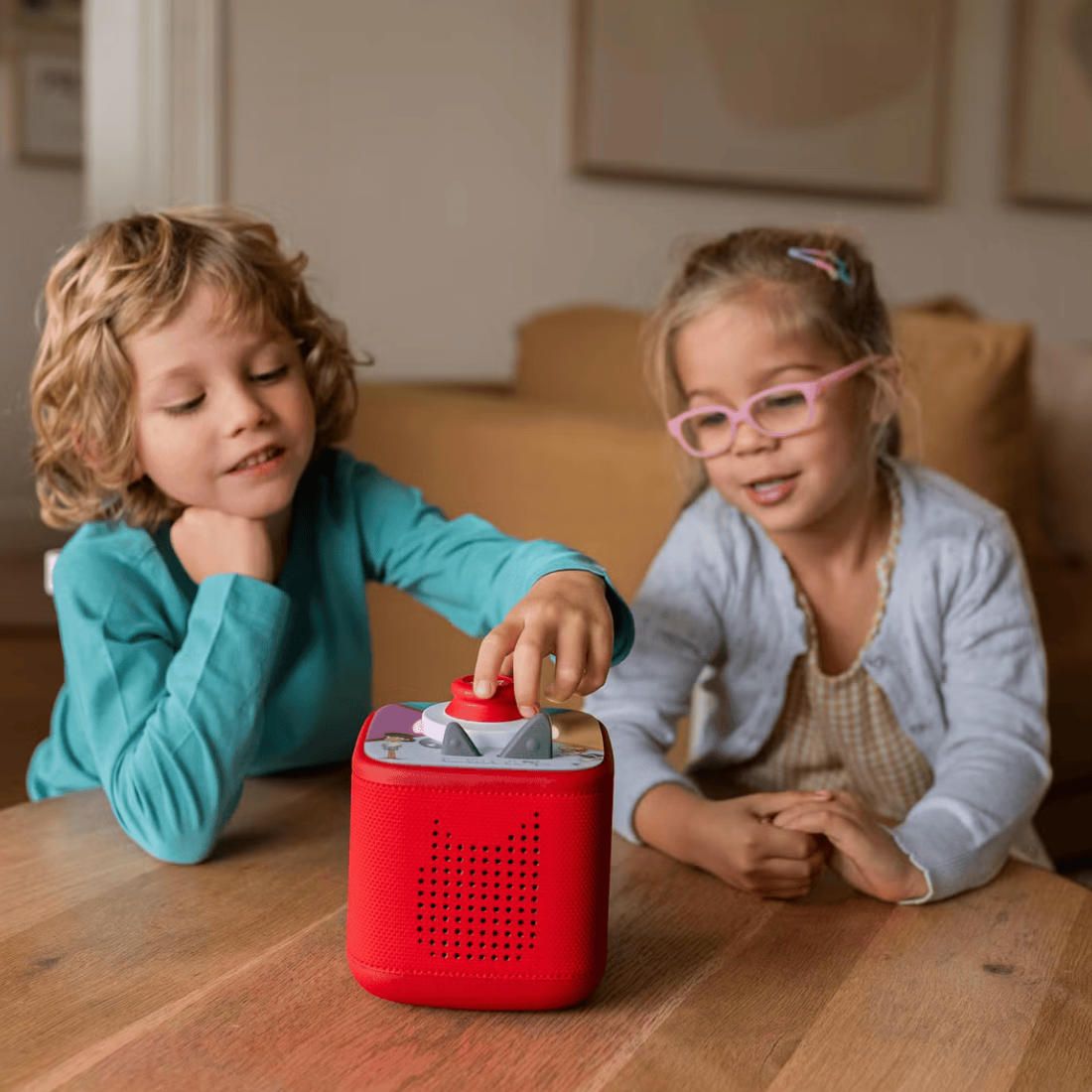 Erweiterte Zielgruppe und neues Gaming-Format: tonies launcht die Toniebox 2