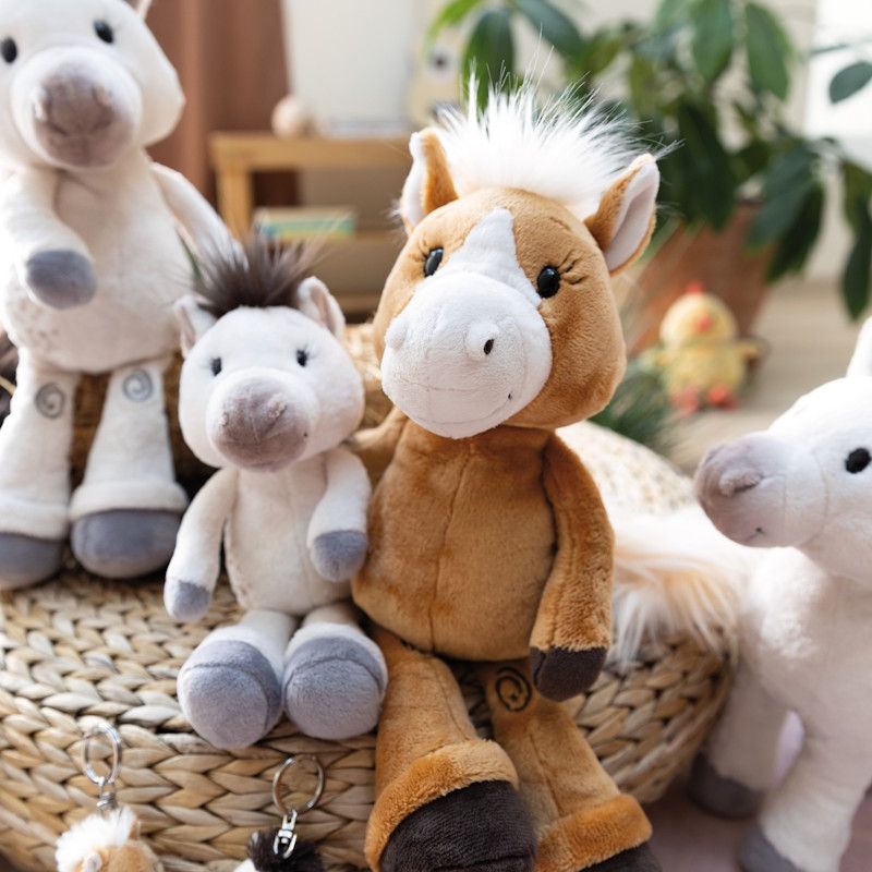 NICIs Farm Friends erobern die Herzen kleiner und großer Pferdefans