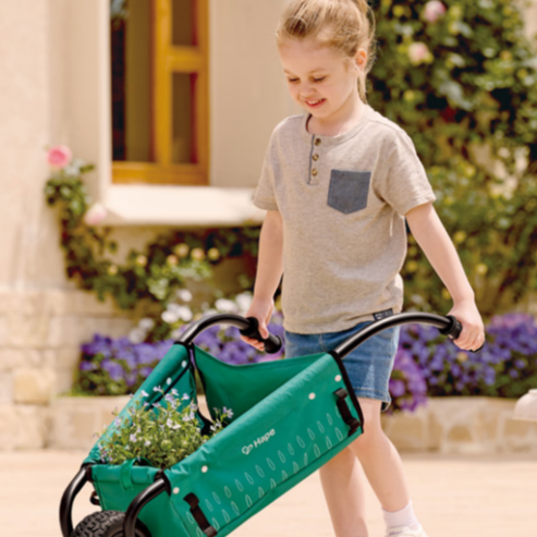 Hape begeistert mit innovativem und nachhaltigem Spielzeug für kleine Entdecker