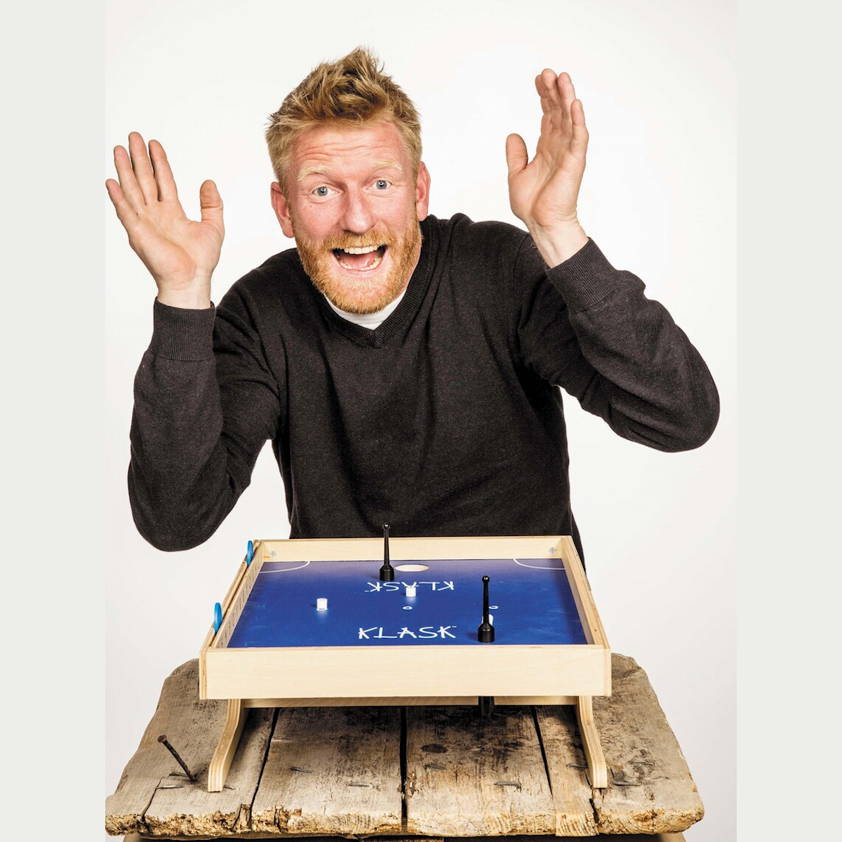 KLASK darf als Klassiker unter keinem Weihnachtsbaum fehlen!