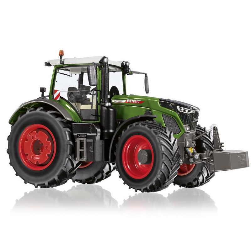 Starker Marktoberdorfer Schlepper und funktionale Dreiseitenkipper